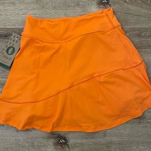 Brand New with Tags Women’s Dona Jo Baseline Tennis Skirt 14” size S Orange